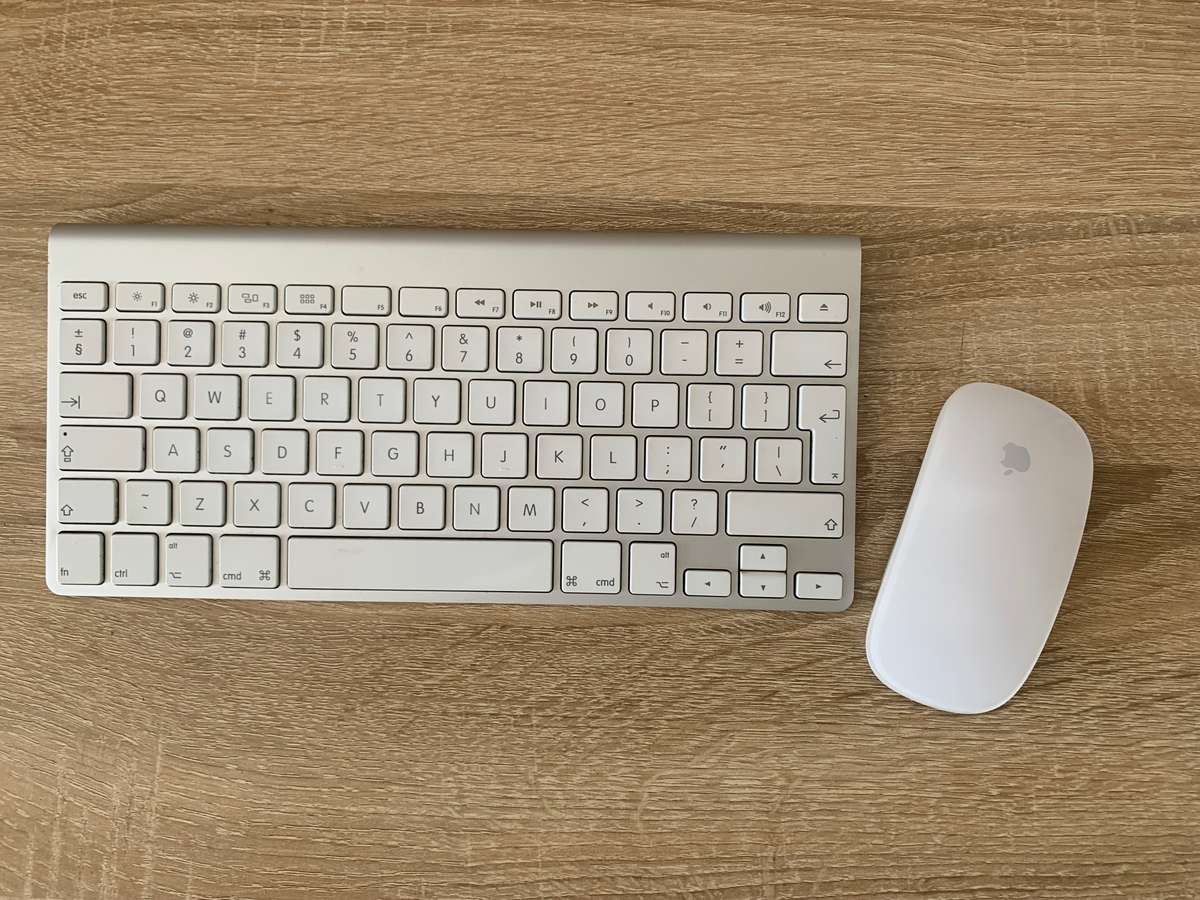 Apple Magic Wireless Keyboard A1314 | AND APPLE MAGIC MOUSE A1296 | EXCELLENT CONDITION