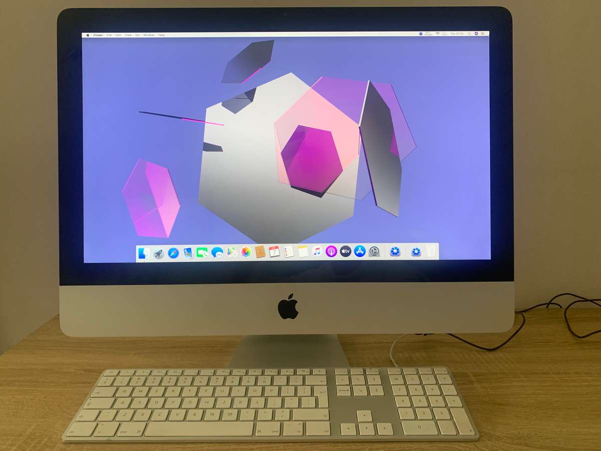 Apple iMac 21.5" (Mid 2011) |  Quad Core  Intel i5 | 8GB RAM | SSD 240GB | EXCELLENT CONDITION