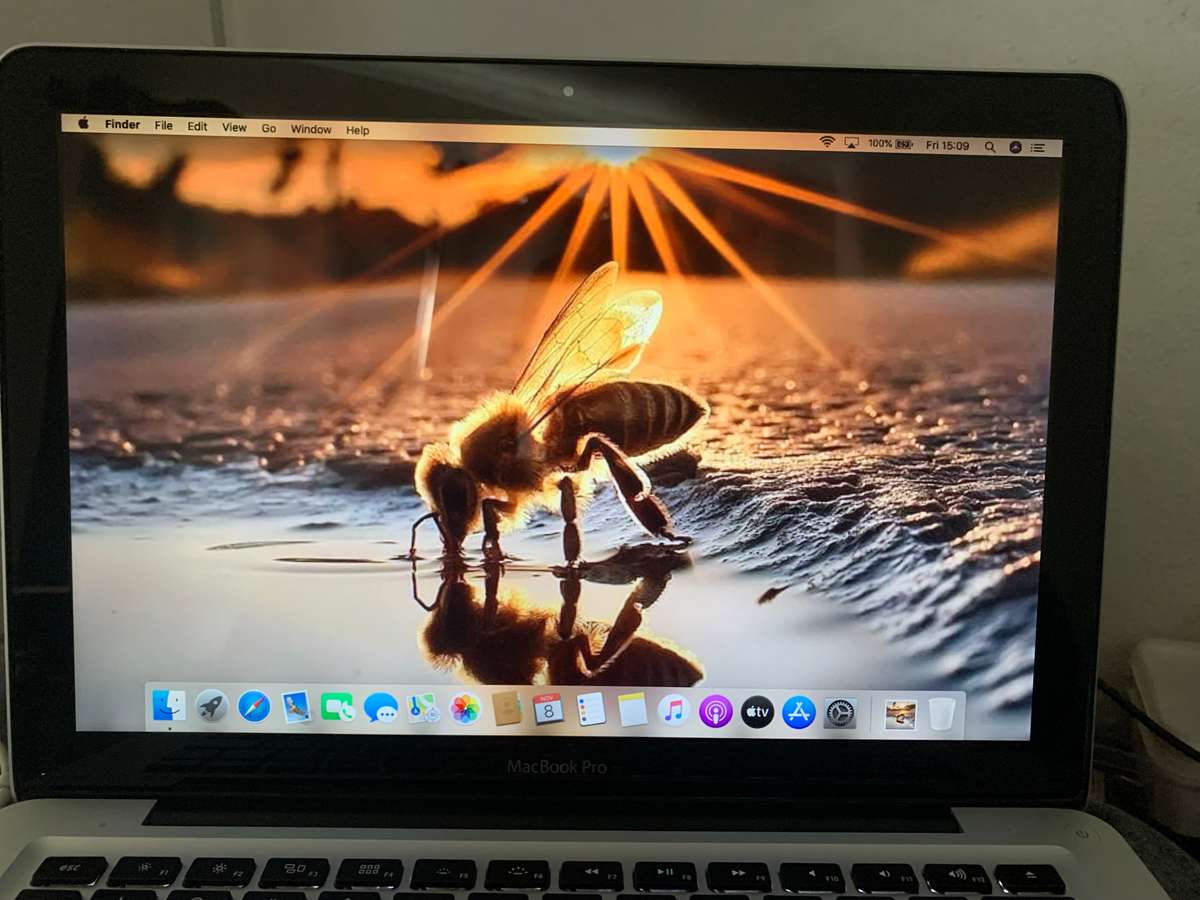 2012 Apple MacBook Pro 13" - Dual Core i5 2.5GHz | 8GB RAM, |500GB HDD | MacOs Monterey