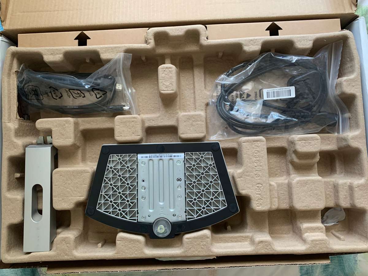 BLACK FRIDAY * Dell 24" Monitor S2421HN  24" FHD IPS Monitor  | In Box | ** WITH WARRANTY