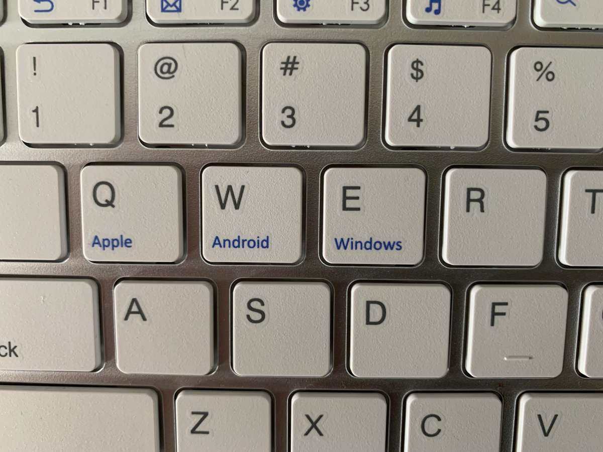 WIRELESS BLUETOOTH KEYBOARD BK 3001