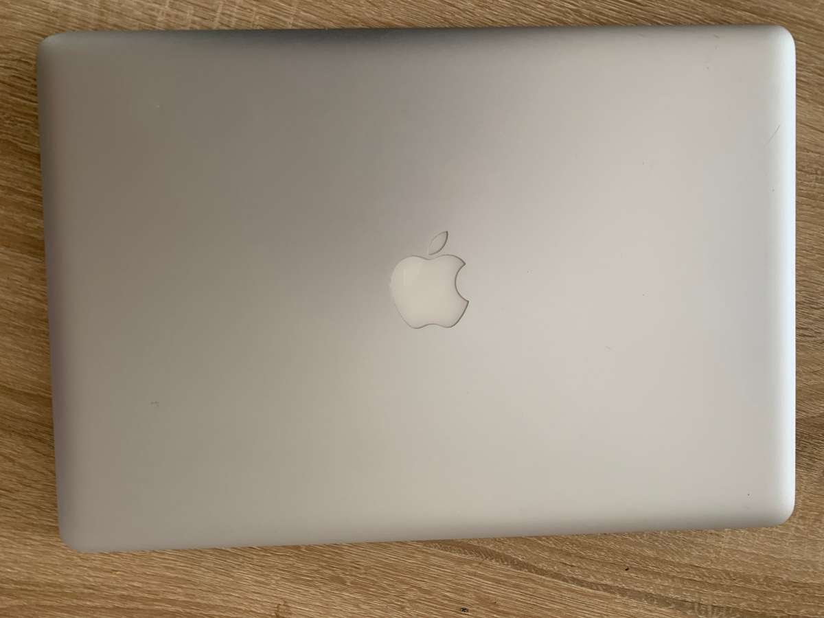 APPLE MACBOOK PRO 2011 | 15" SCREEN | INTEL i7 | 16GB RAM | 1TB HARD DRIVE | PLEASE READ !!