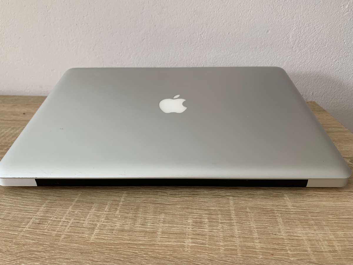 APPLE MACBOOK PRO 2011 | 15" SCREEN | INTEL i7 | 16GB RAM | 1TB HARD DRIVE | PLEASE READ !!