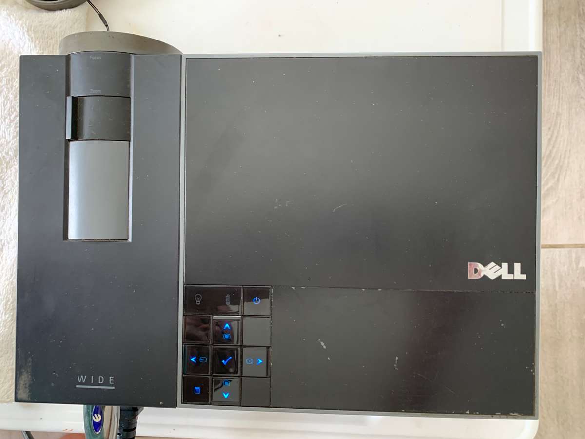 Dell 1610HD Standard Series HD Ready (1280 x 800) Projector PLEASE READ !!
