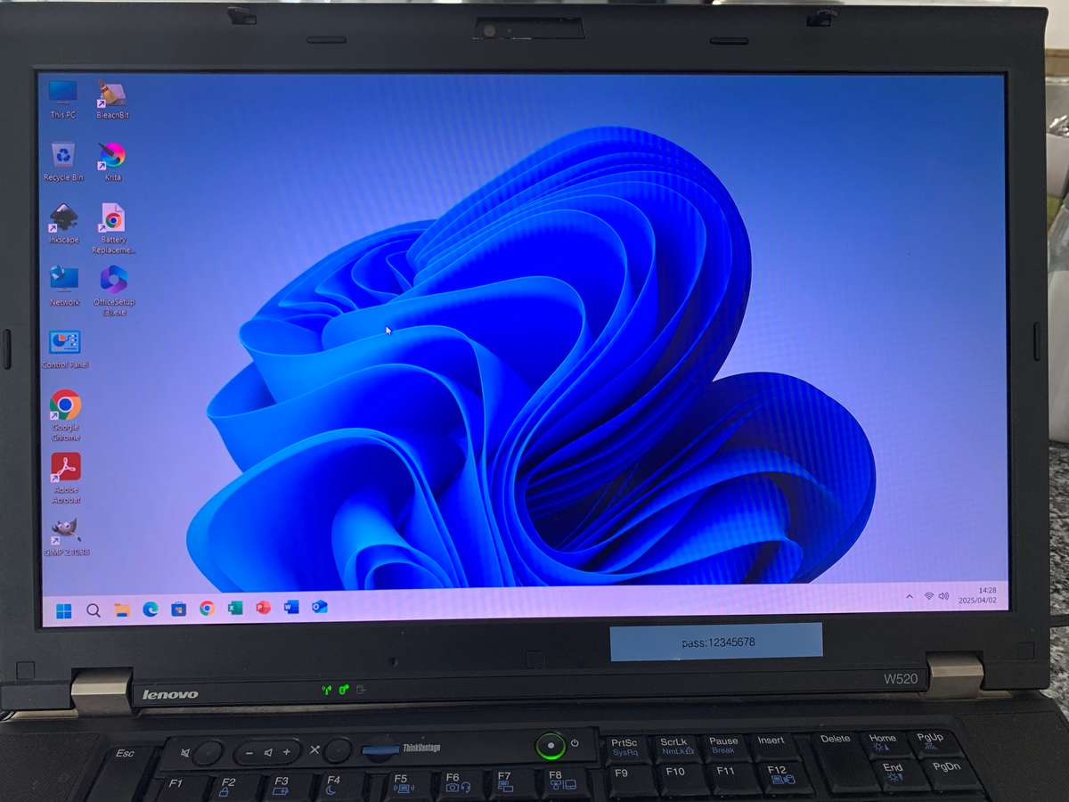 LENOVO THINKPAD W520 | INTEL i7 | 8GB RAM | A 120GB SOLID STATE DRIVE | WIN 11 | MS OFFICE