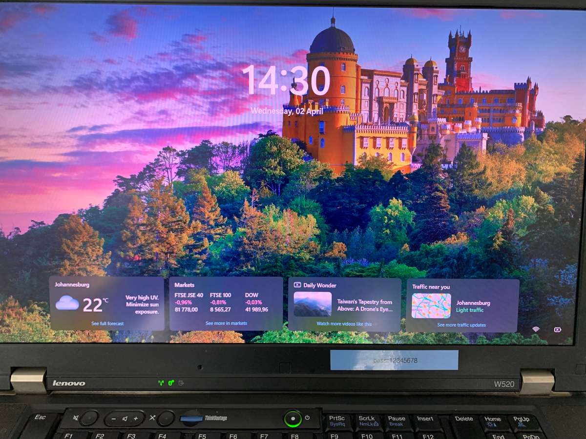 LENOVO THINKPAD W520 | INTEL i7 | 8GB RAM | A 120GB SOLID STATE DRIVE | WIN 11 | MS OFFICE