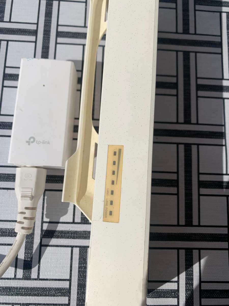 TP-Link Archer C20 Plus Nokia Wireless Router + TP-Link Outdoor CPE WiFi Access Point & Extender