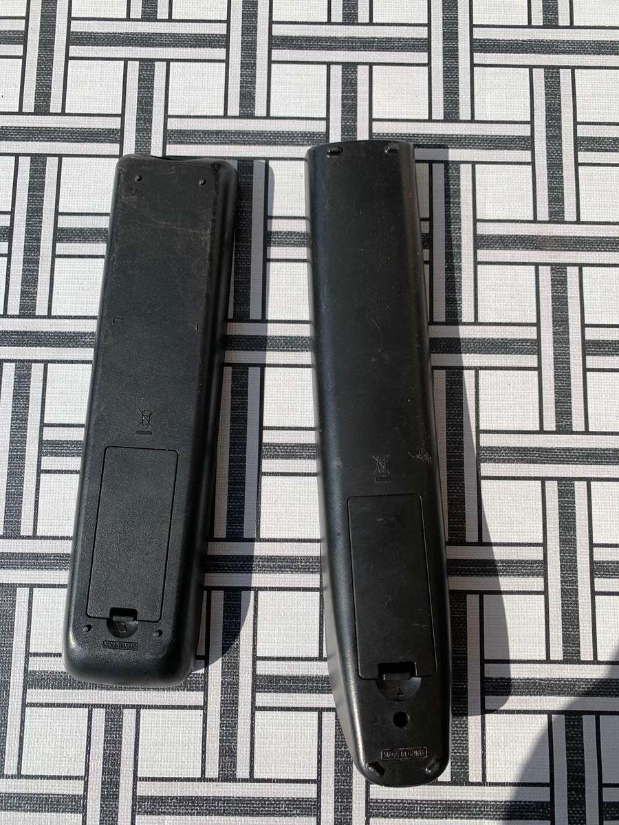 SAMSUNG REMOTES X 2 MODEL AA59-00472A | AH59-02146J