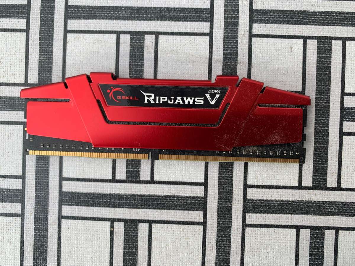 RIPJAWS RAM DDR4-2666 8GX2 | 16GB