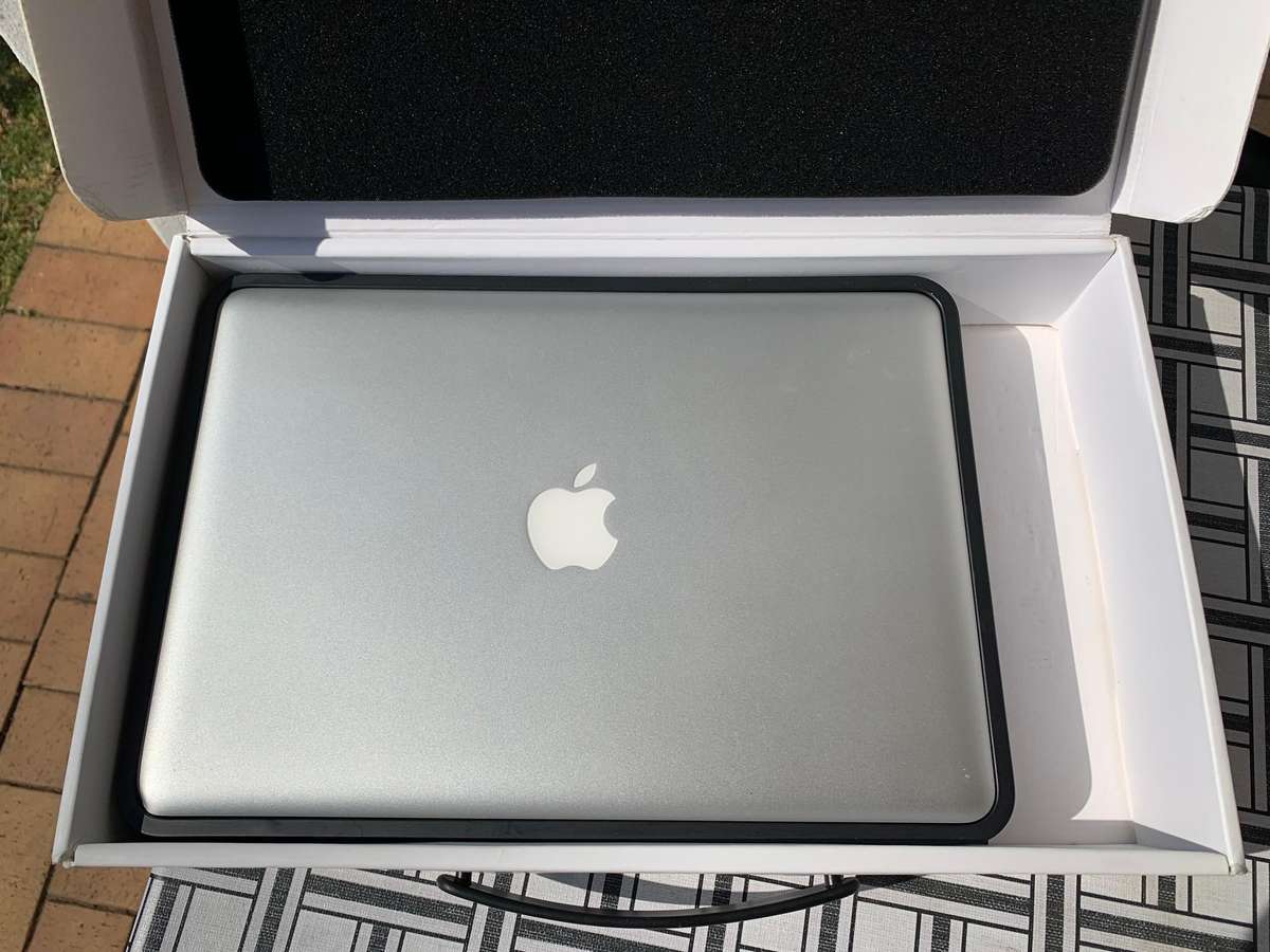 APPLE BUNDLE | MACBOOK AIR 2015 X 2 | MACBOOK PRO 2012 | PLEASE READ