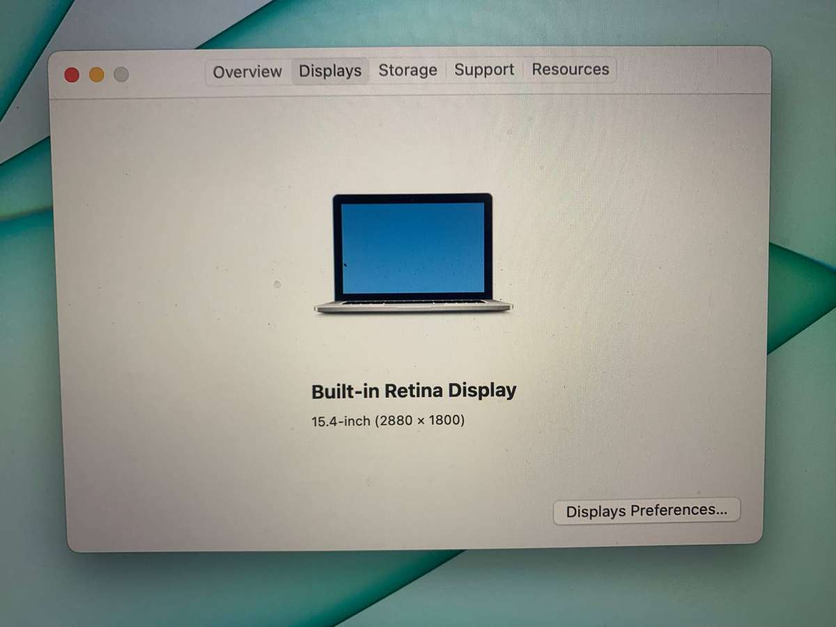 Apple MacBook Pro 15" Retina Display 2015 Model Quad Core i7 16GB RAM