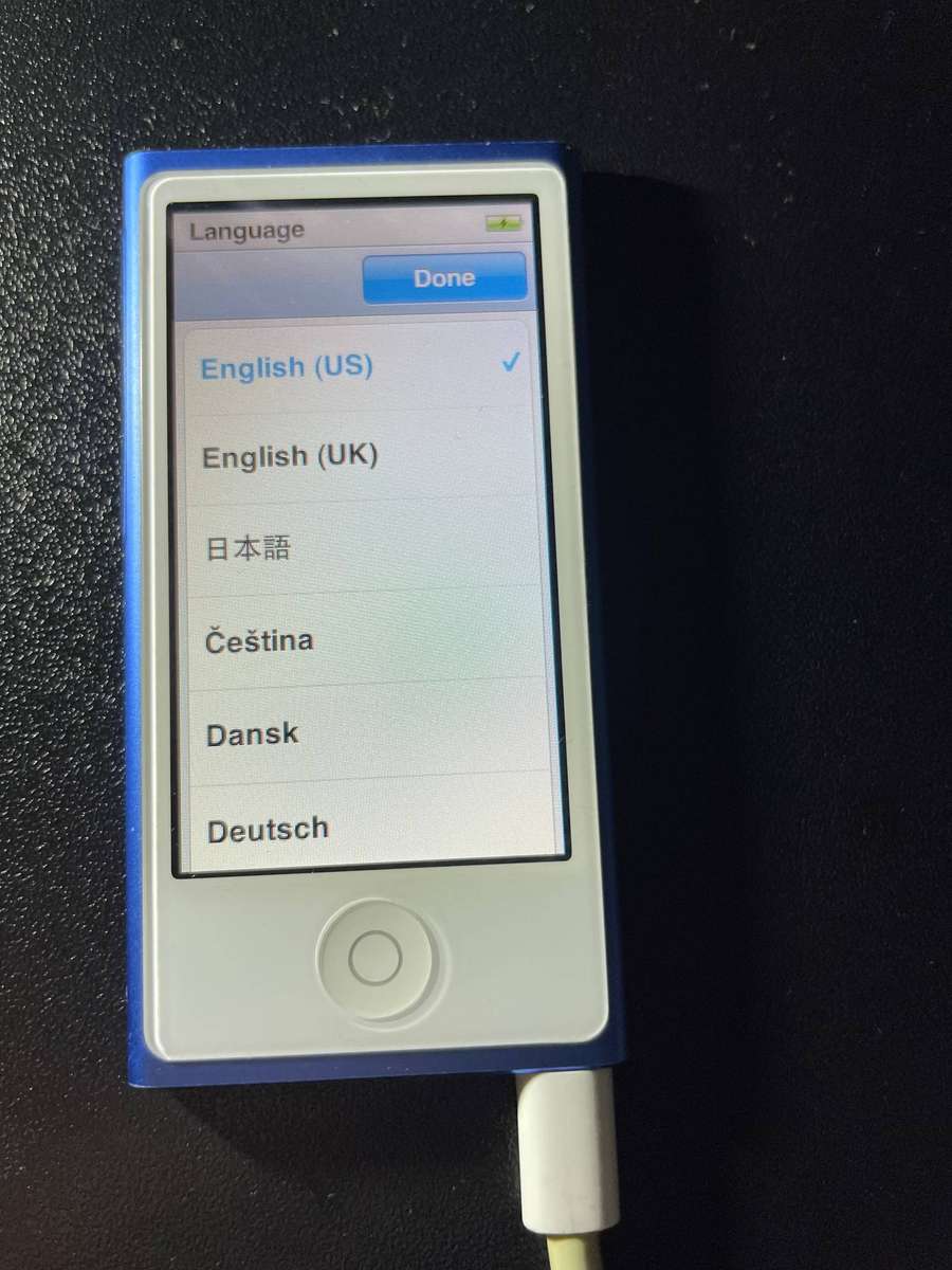  Apple iPod Nano 7th Gen (16GB)  Perfect Condition 