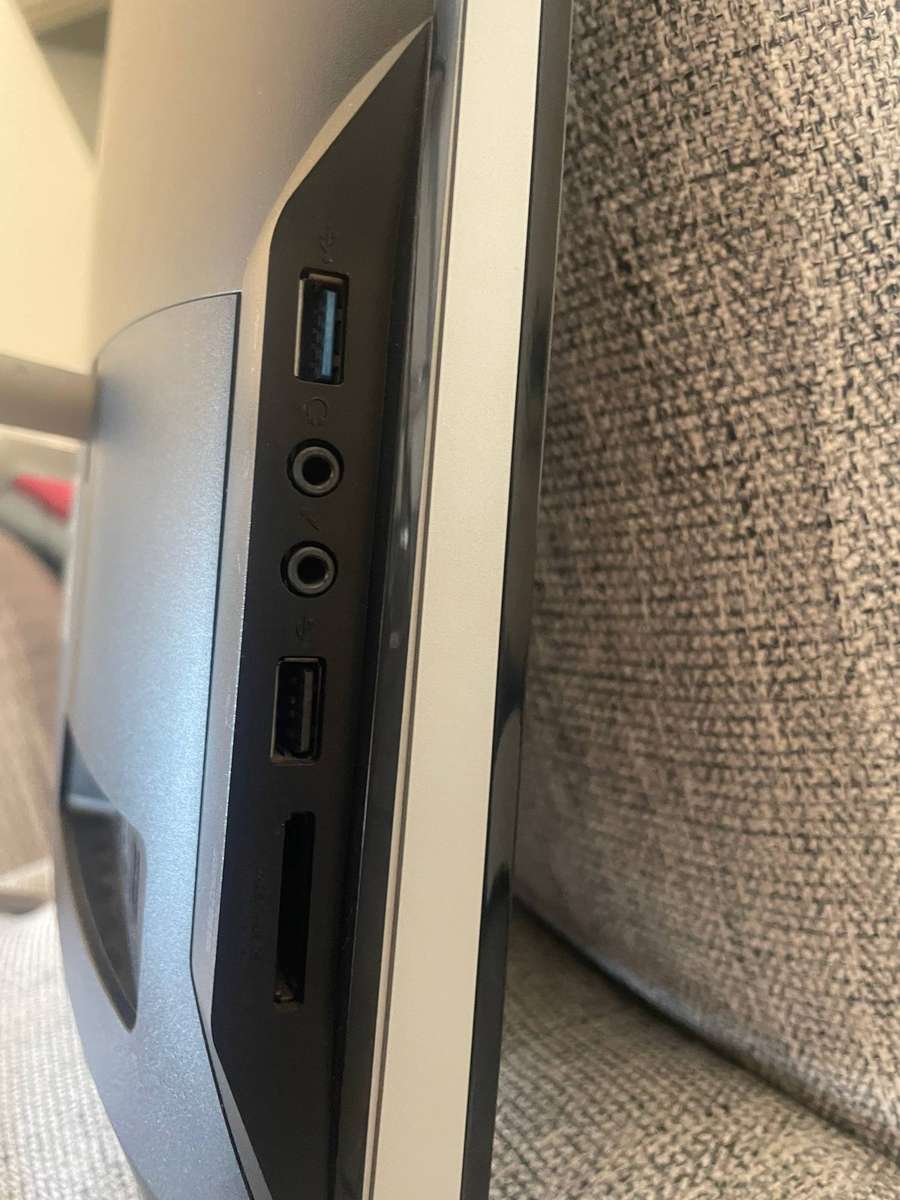  LENOVO TOUCHSCREEN ALL-IN-ONE PC READY TO GO! 