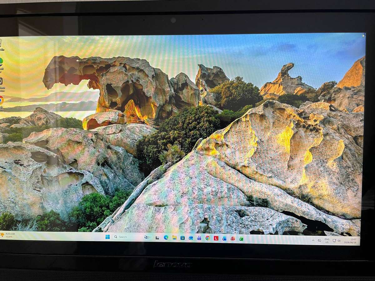  LENOVO TOUCHSCREEN ALL-IN-ONE PC READY TO GO! 