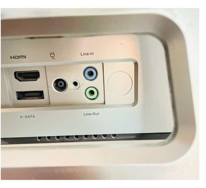 LG ALL IN ONE 24" TOUCH SCREEN PC | 240GB WD SOLID STATE DRIVE | INTEL i5 | 6mb Ram