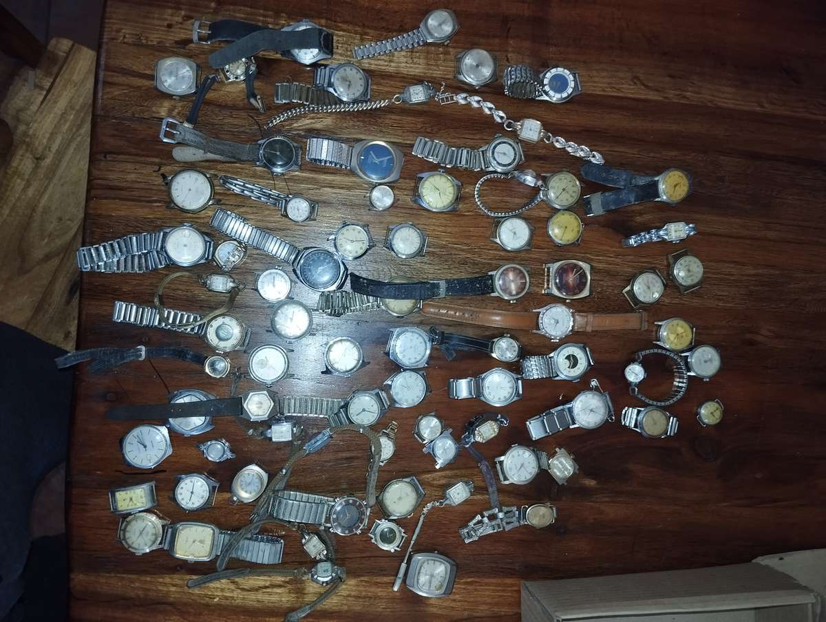 Vintage watches:Lot 5 (72 watches)