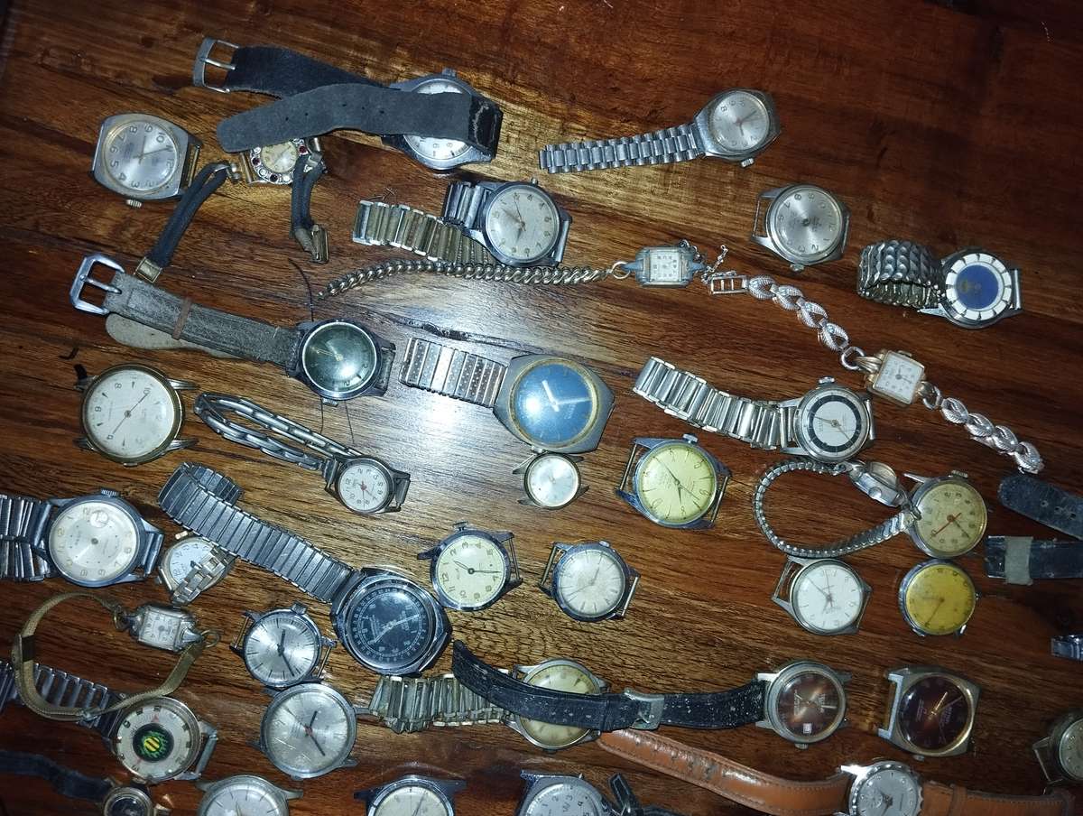 Vintage watches:Lot 5 (72 watches)