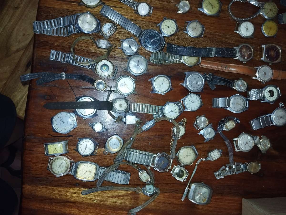 Vintage watches:Lot 5 (72 watches)
