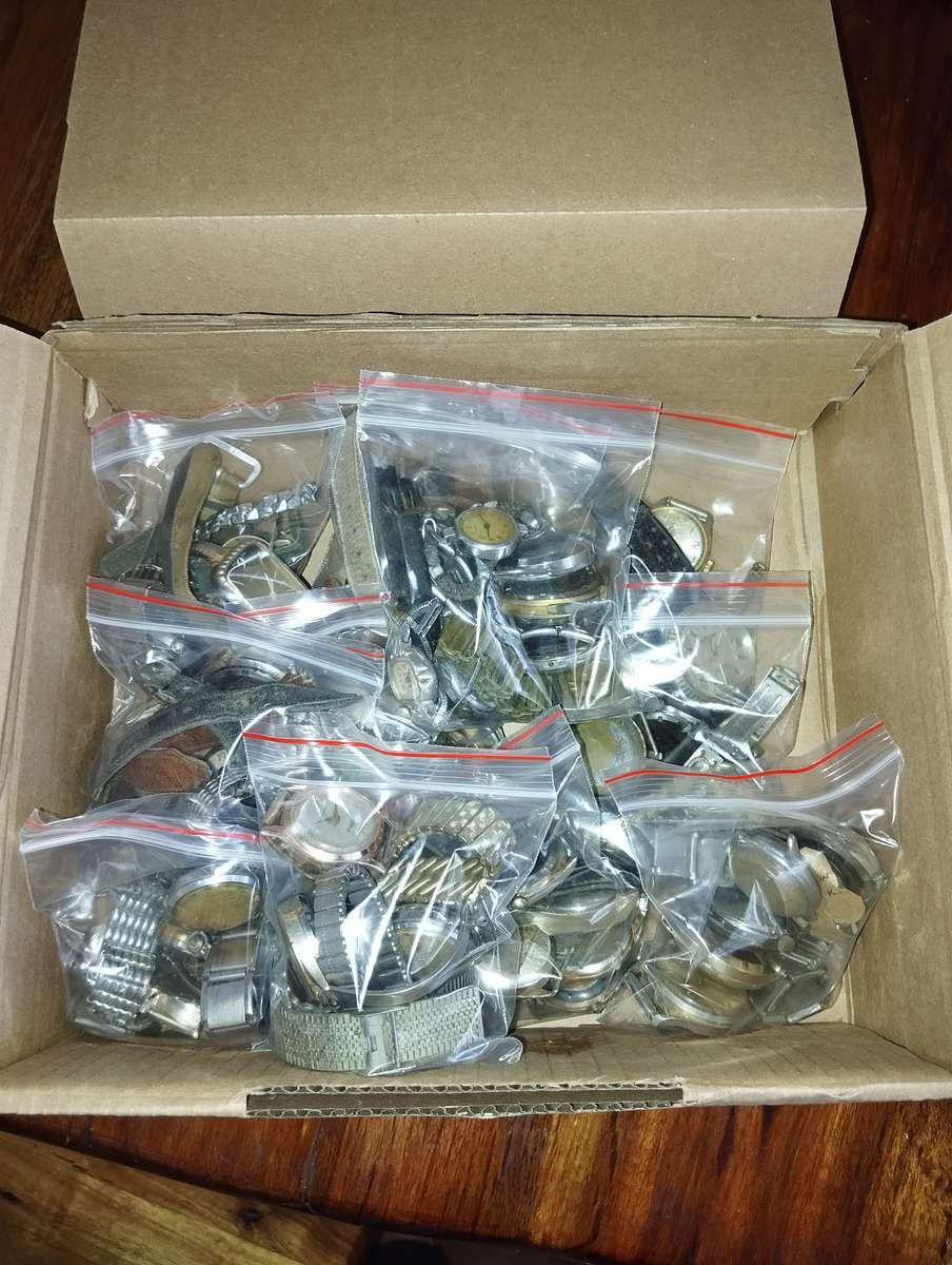 Vintage Watches:Lot 6 (67 watches)