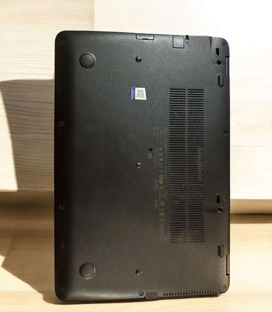 HP EliteBook 840 G3, Intel i7-6600U@2.6GHz, 8GB RAM, 256GB m.2 SSD, 15.6" FHD Display laptop is