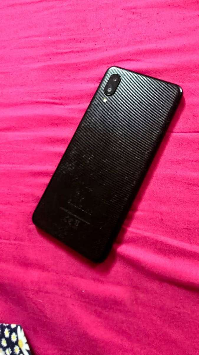 Samsung Galaxy A02 with box and charger