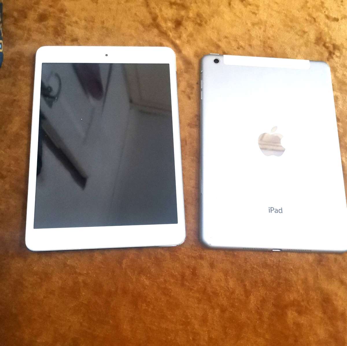 2x Apple iPads for one bid ***" model A1455 & A1432 ***BARGAIN ***BUYER'S LUCK****Read description