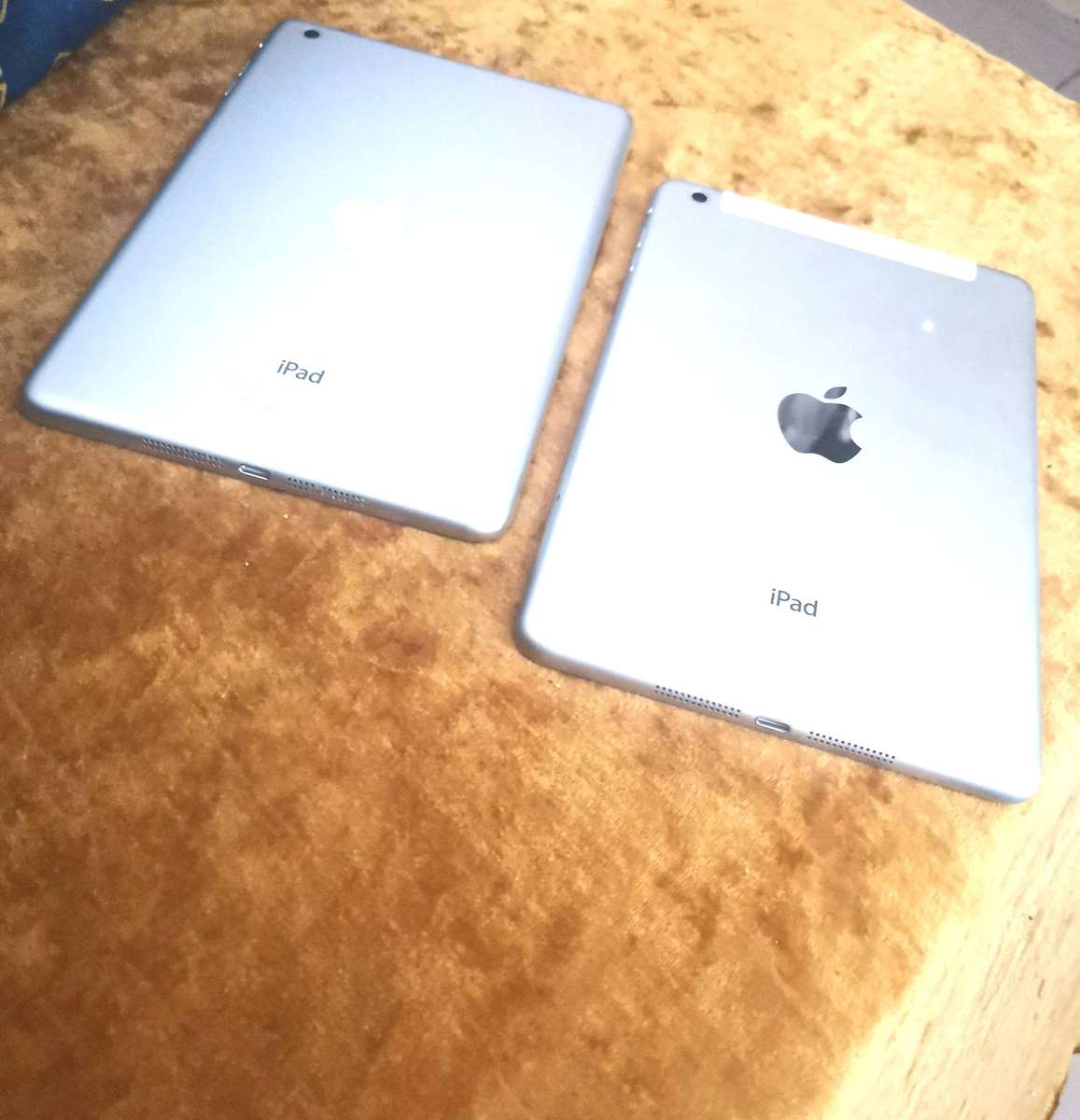 2x Apple iPads for one bid ***" model A1455 & A1432 ***BARGAIN ***BUYER'S LUCK****Read description