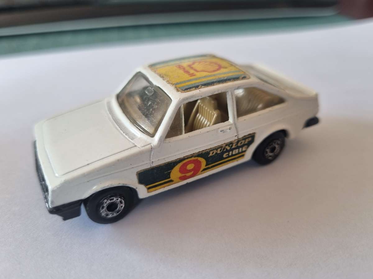 Matchbox Lesney Superfast #9 Ford Escort RS2000