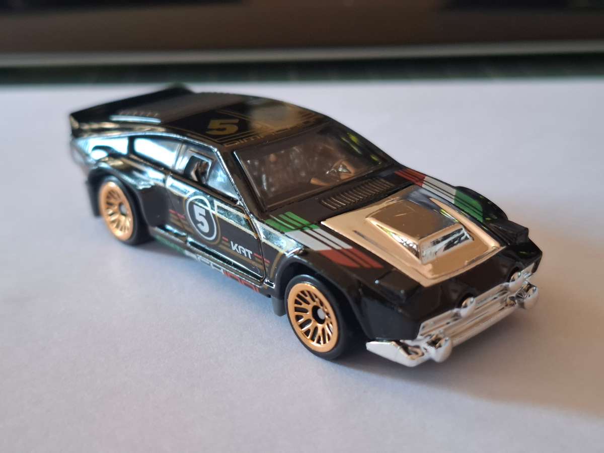 Hot Wheels Dimachinni Veloce "Multipack Exclusive"