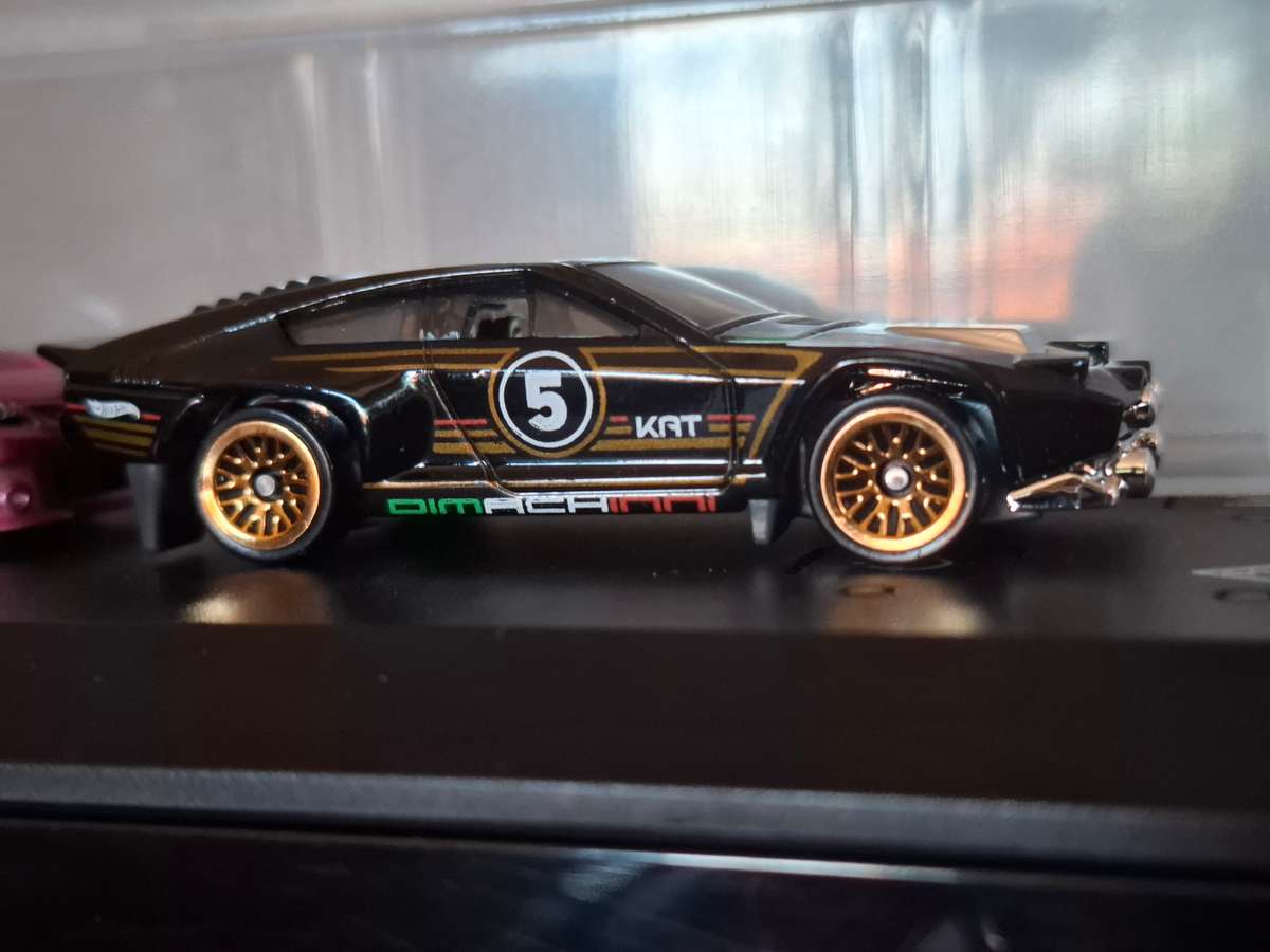 Hot Wheels Dimachinni Veloce "Multipack Exclusive"