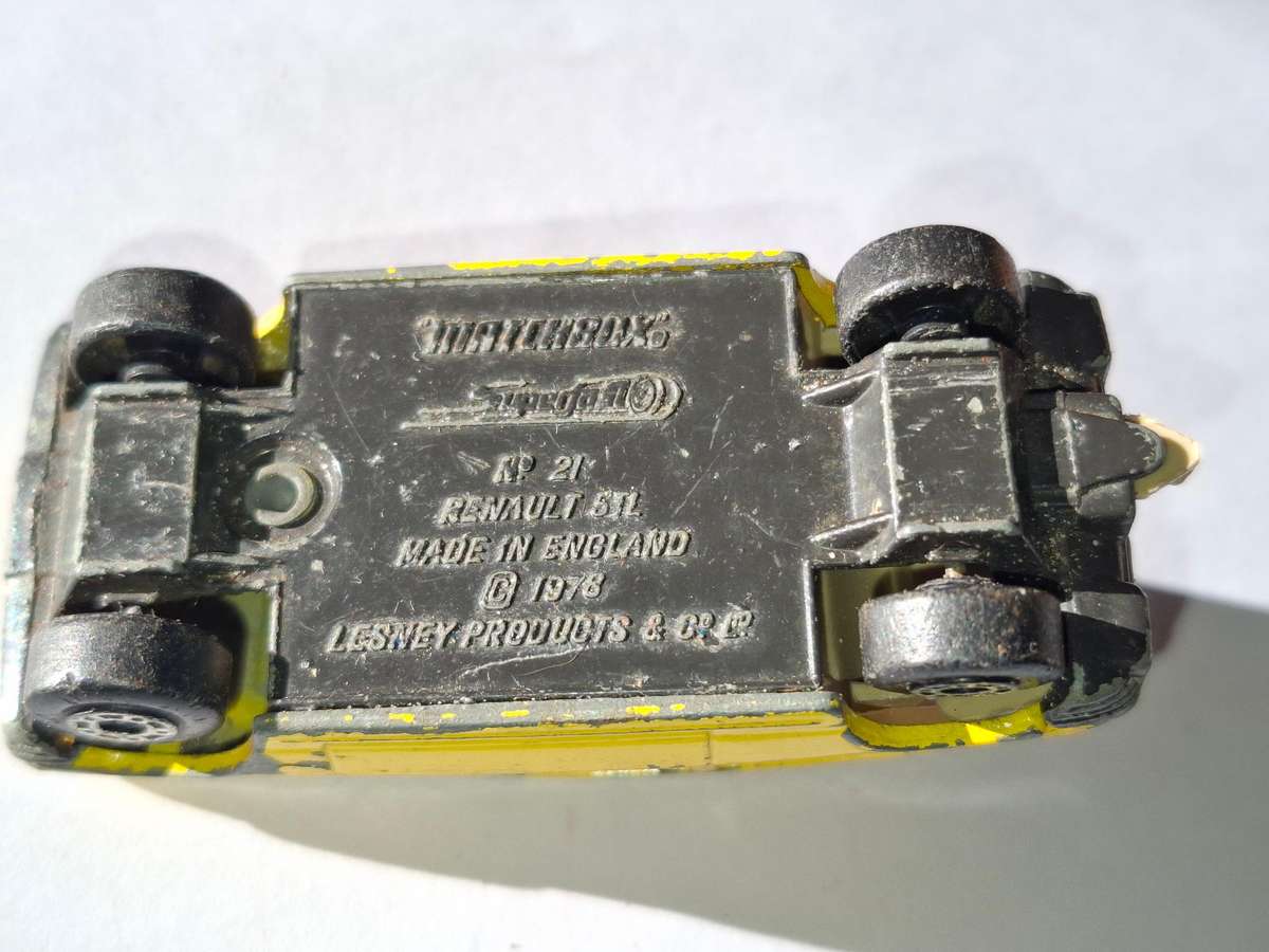 Vintage Matchbox Lesney Superfast #21 Renault 5TL