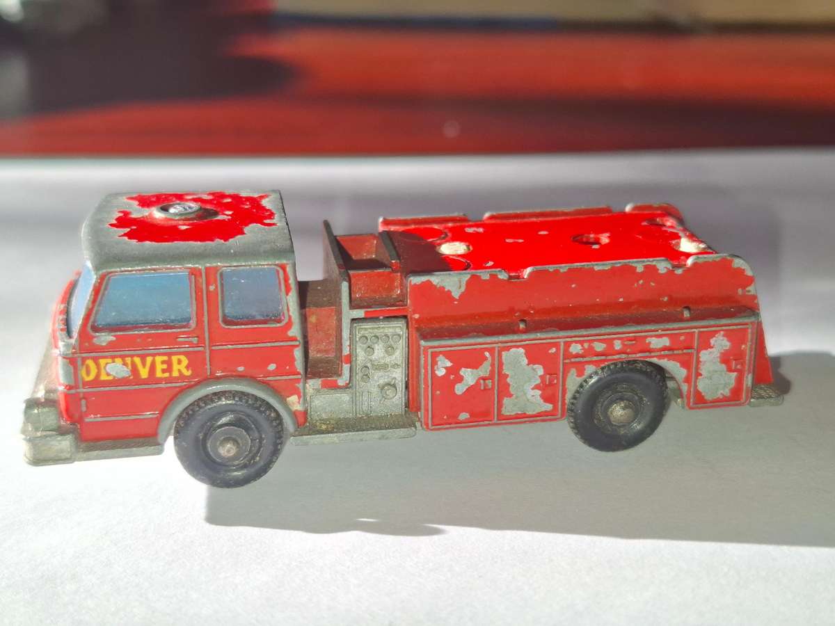 Vintage Matchbox Regular Wheels #29 Fire Pumper Truck