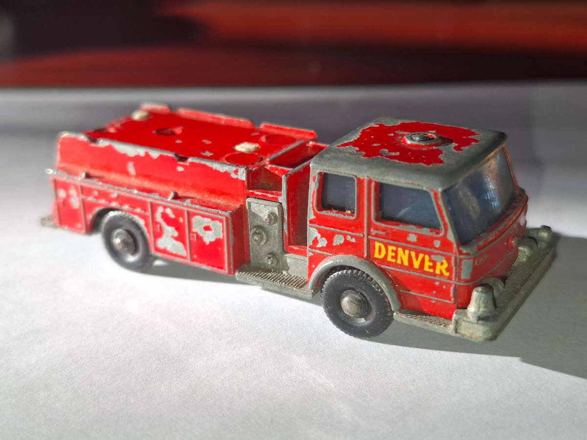Vintage Matchbox Regular Wheels #29 Fire Pumper Truck