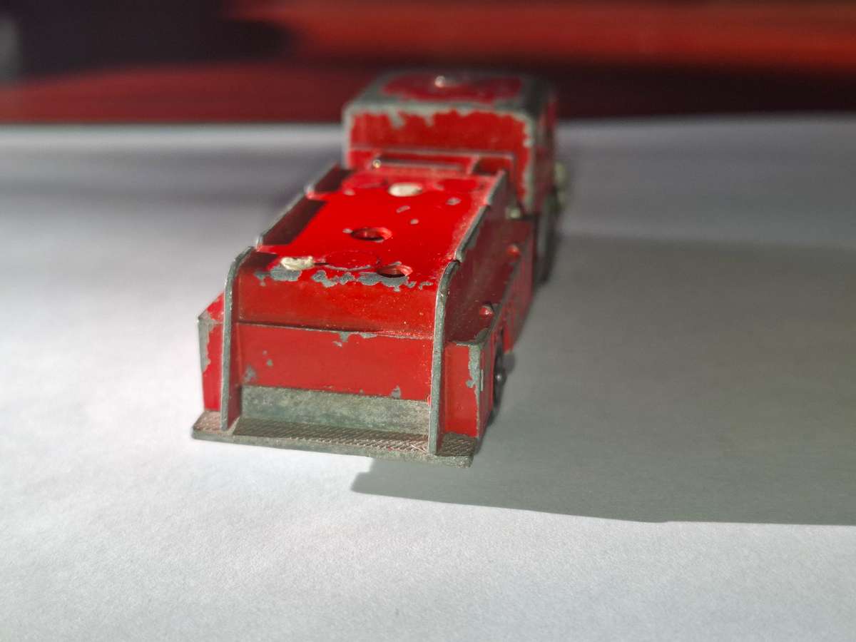 Vintage Matchbox Regular Wheels #29 Fire Pumper Truck