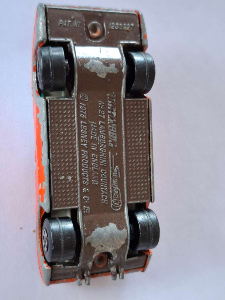 Vintage Matchbox Lesney Superfast #27 Lamborghini Countach