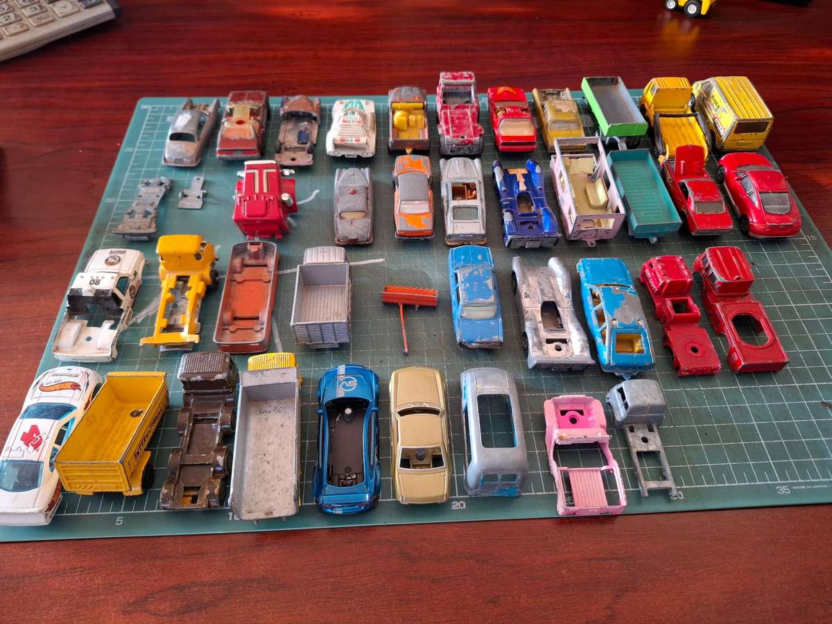 Vintage 1/64 Die Cast Lot