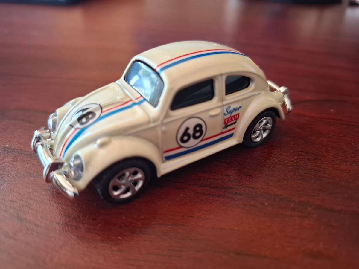 VW Beetle "Herbie style" with rubber wheels