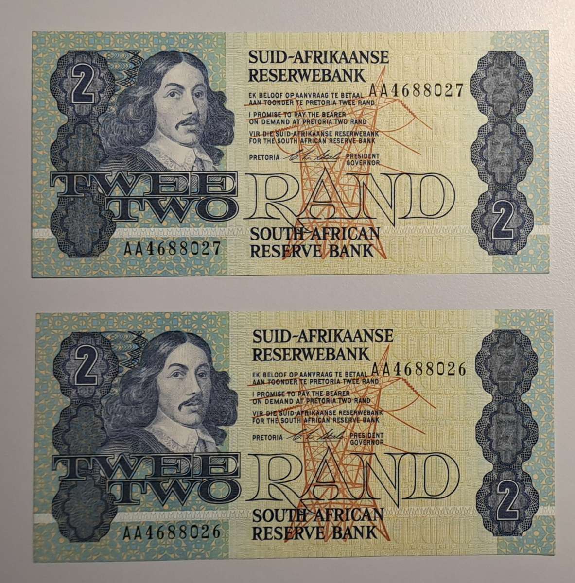 1990 Consecutive Twee Two Rand notes Stals AA4688026-7