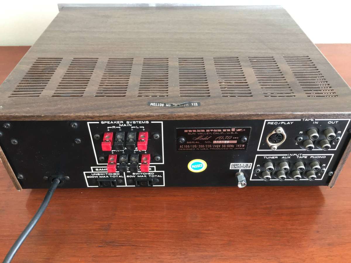 Marantz Model 1030 Stereo Amplifier