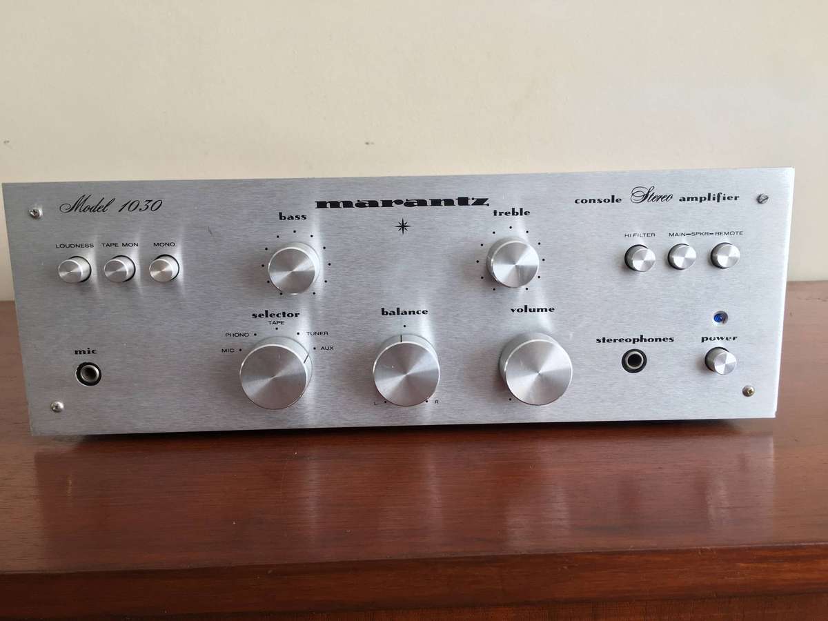 Marantz Model 1030 Stereo Amplifier
