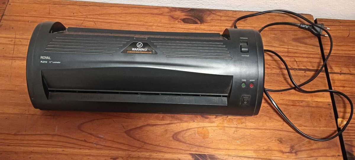 ROYAL LAMINATOR A3 POUCH INCL TRIMMER 4 INCH LAMINATION MACHINE - EXCELLENT CONDITION