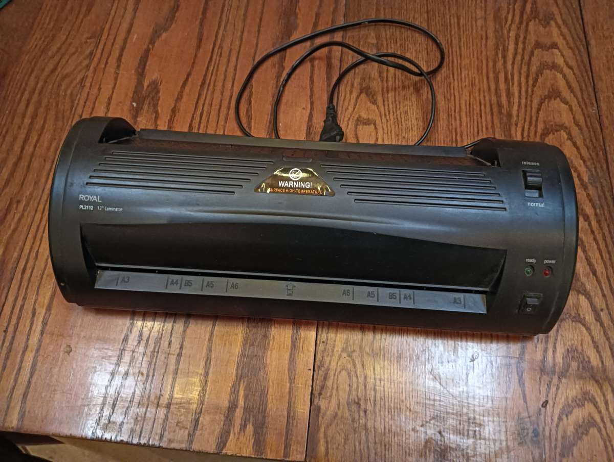 ROYAL LAMINATOR A3 POUCH INCL TRIMMER 4 INCH LAMINATION MACHINE - EXCELLENT CONDITION