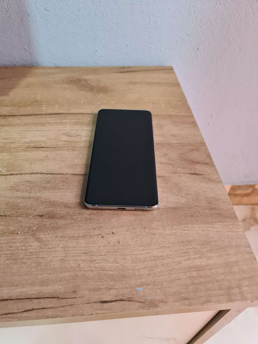 Samsung Galaxy S20 Plus 128GB Pre Owned