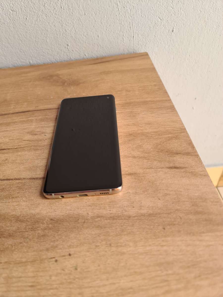 Samsung Galaxy S10 128GB Pre-owned