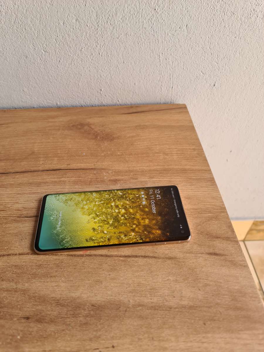 Samsung Galaxy S10 128GB Pre-owned