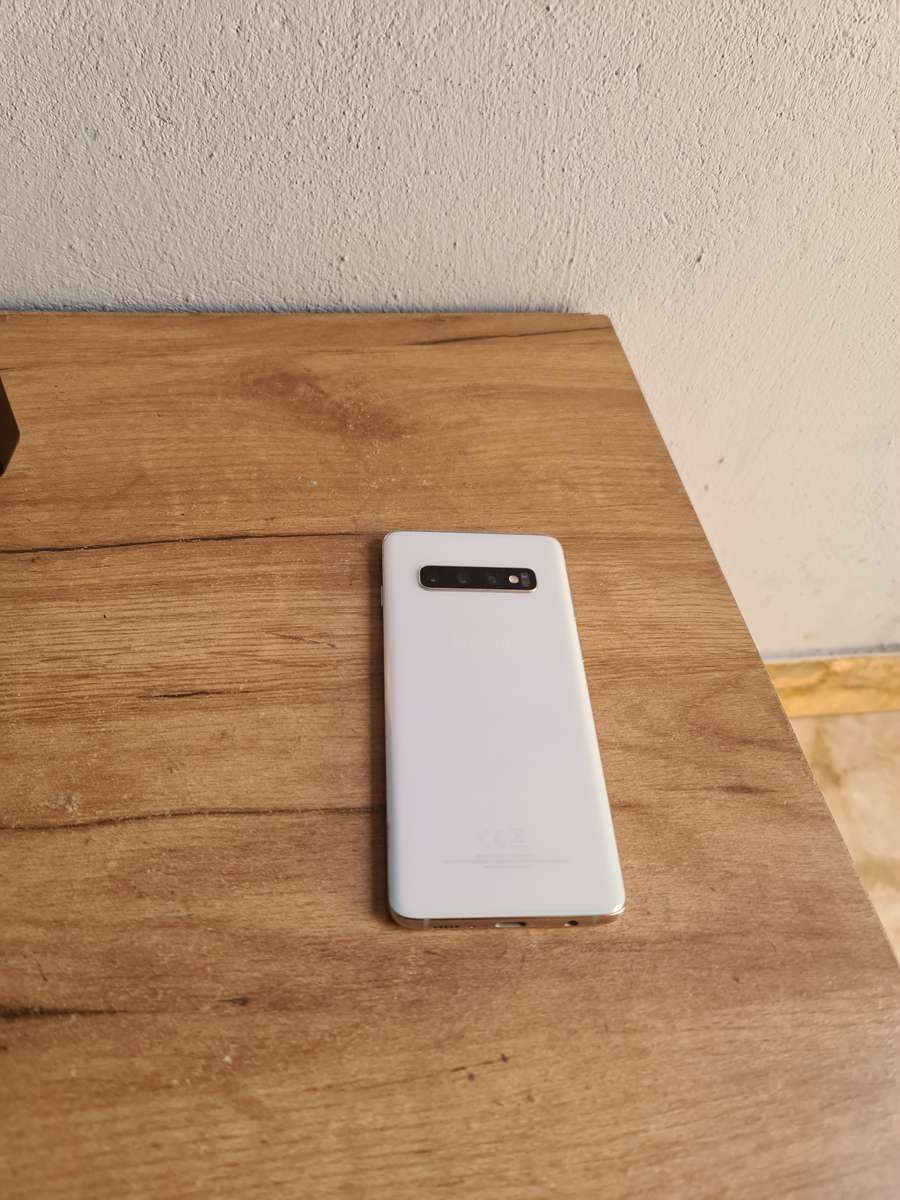 Samsung Galaxy S10 128GB Pre-owned