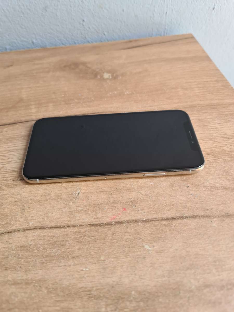 Apple iPhone X 256GB Pre owned