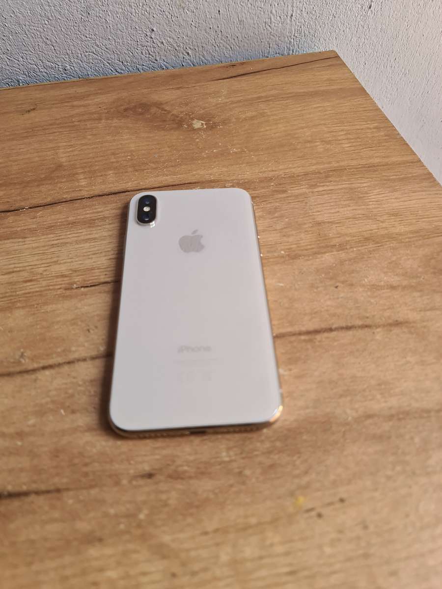 Apple iPhone X 256GB Pre owned