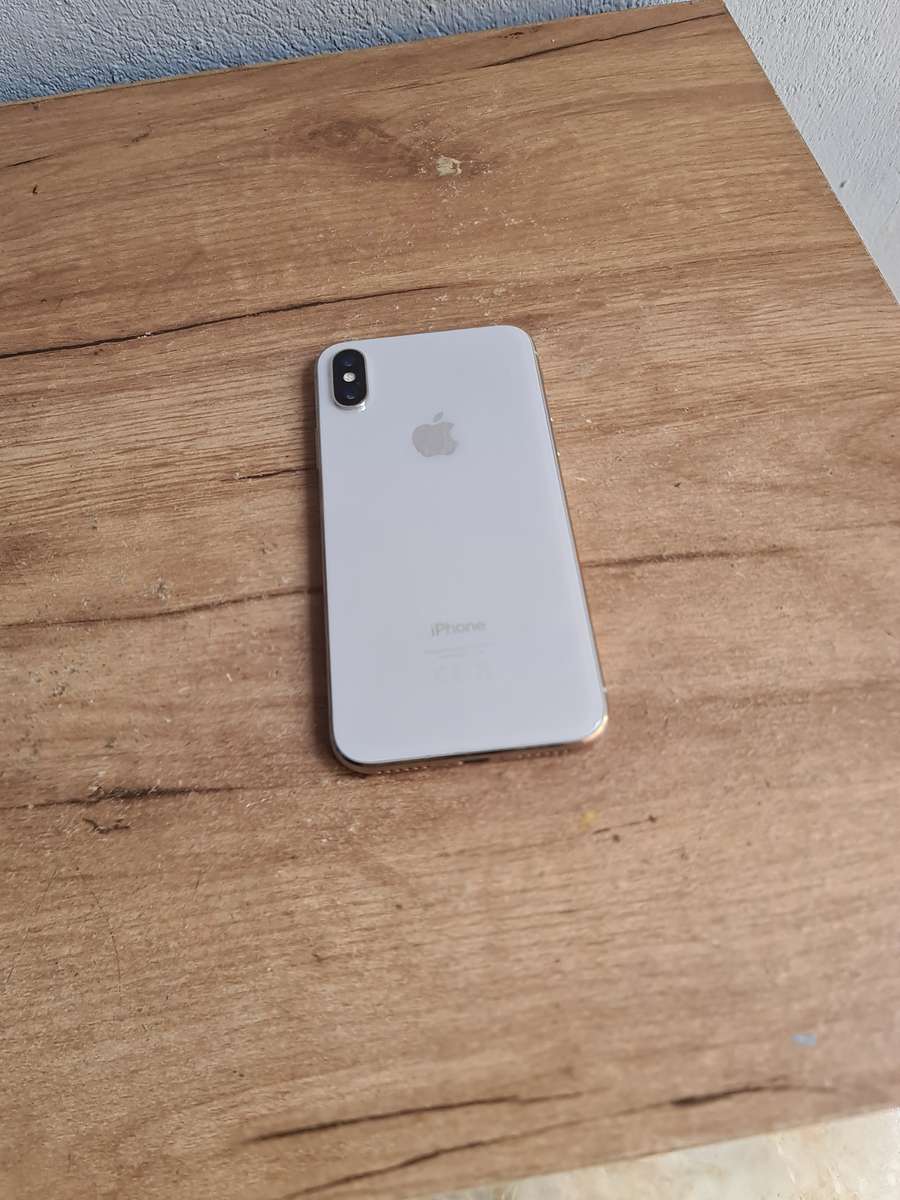 Apple iPhone X 256GB Pre owned