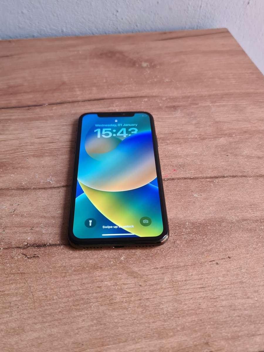 Apple iPhone X 256GB Pre owned